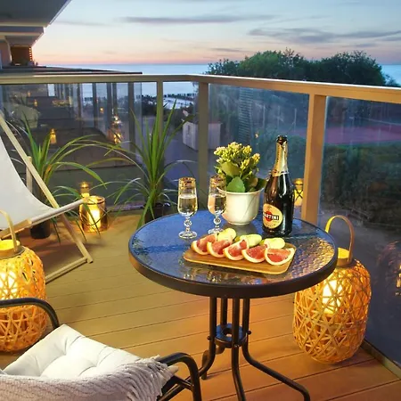 Apartament Gold Gardenia Dziwnow Exterior photo